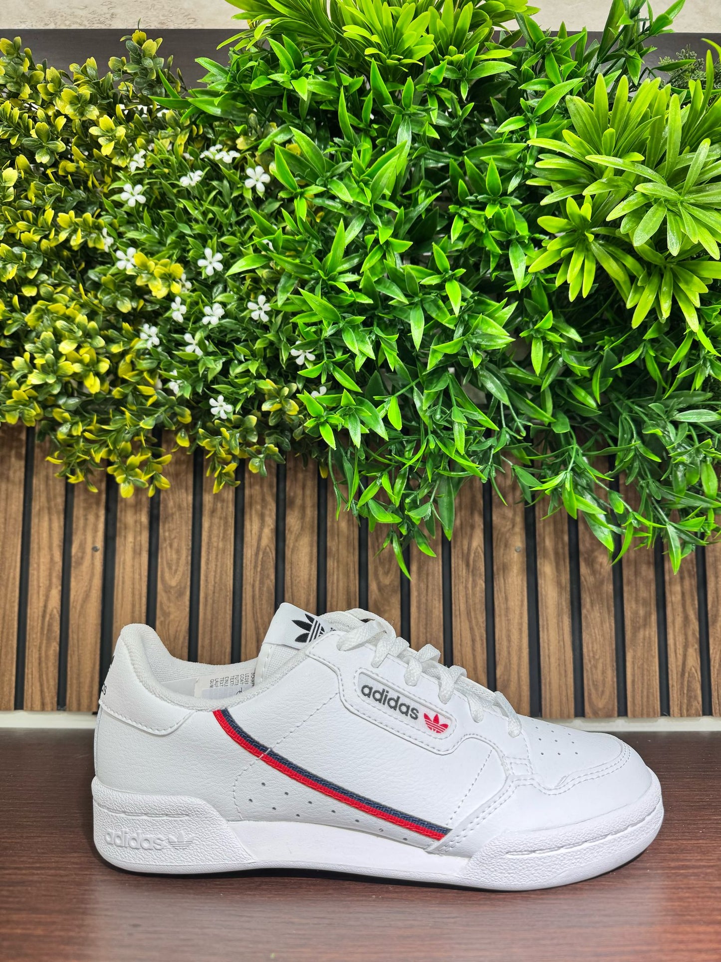 Adidas Continental