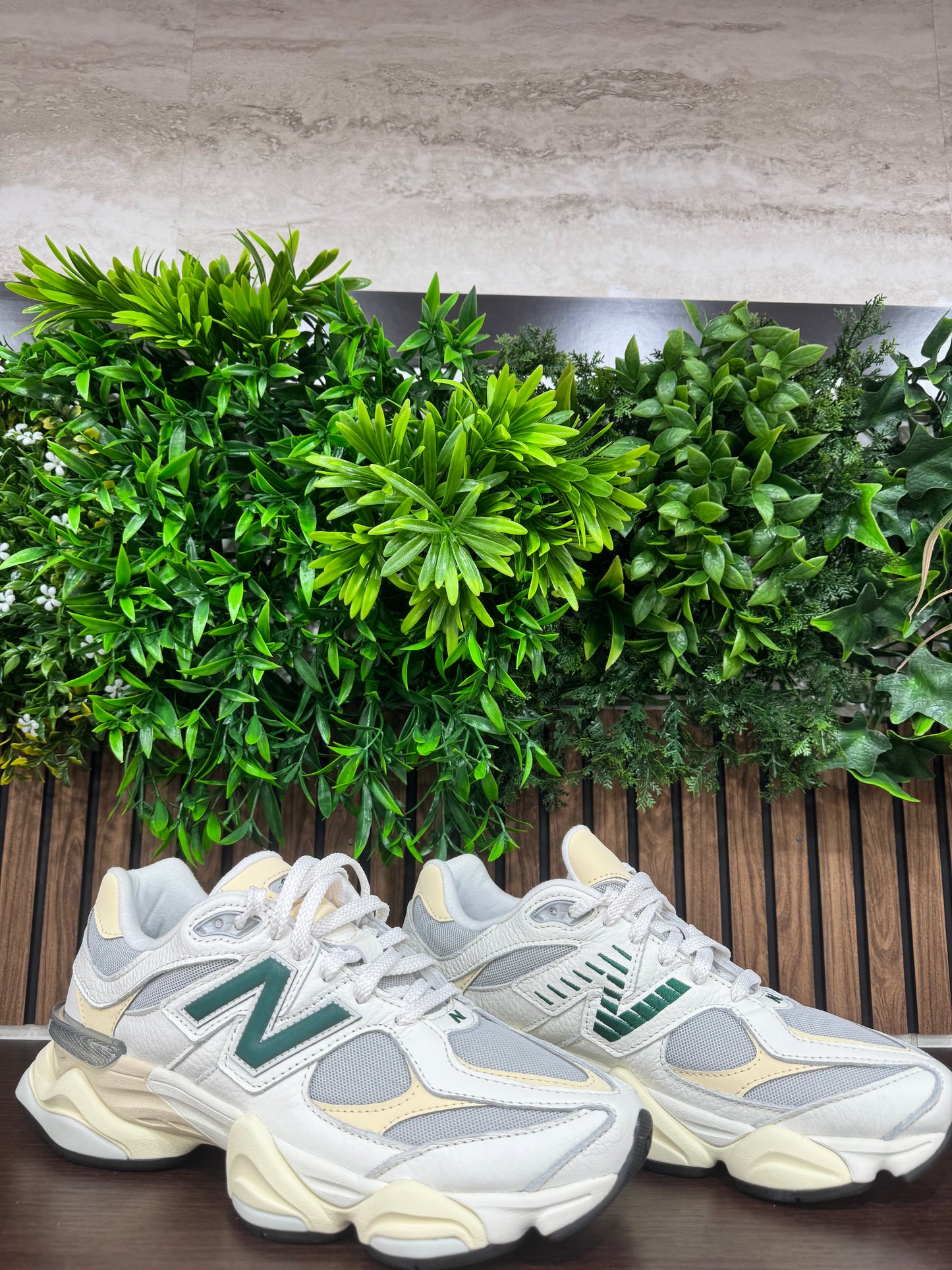 New Balance 9060 white/green