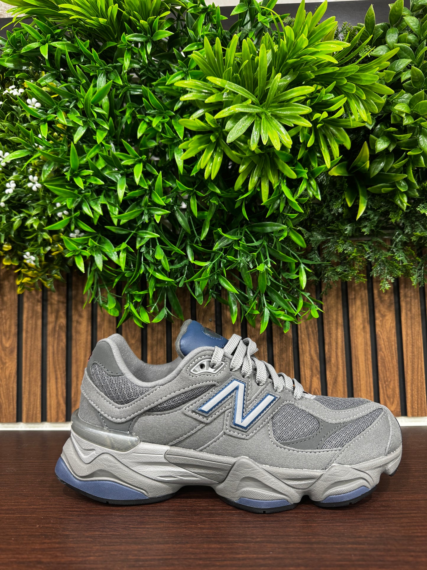New Balance 9060 dark grey