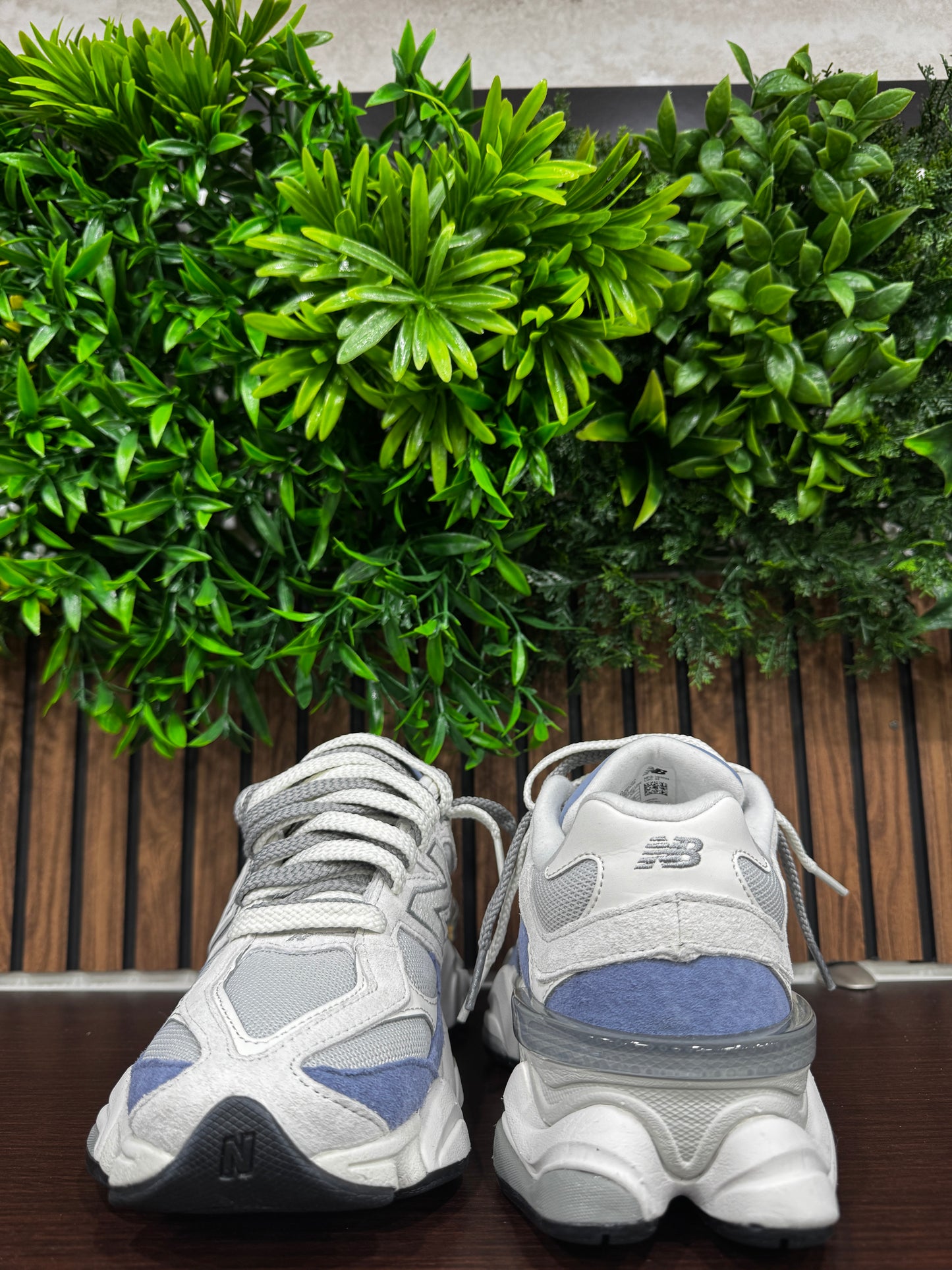 New Balance 9060 white/purple