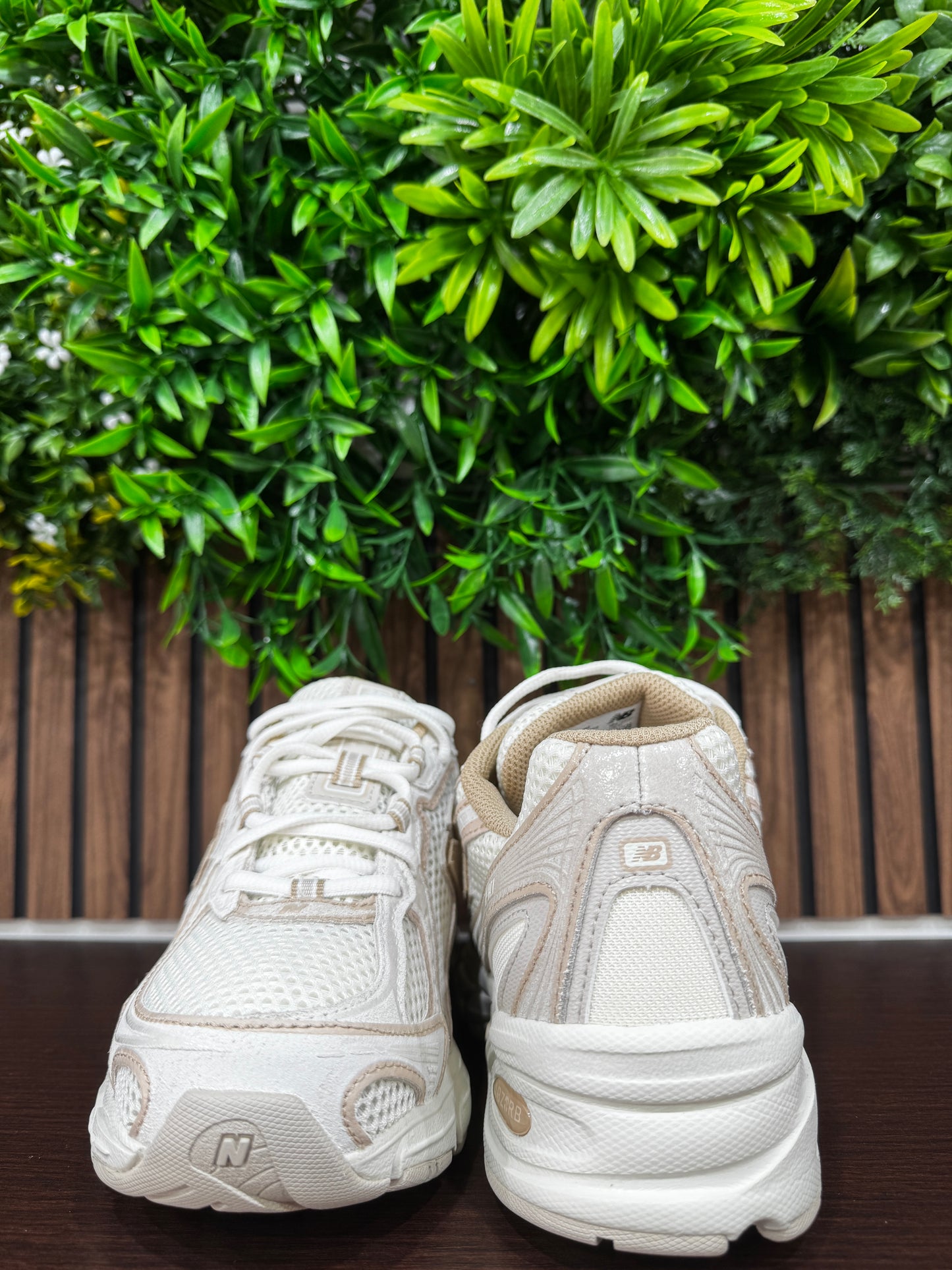 New Balance 740 beige