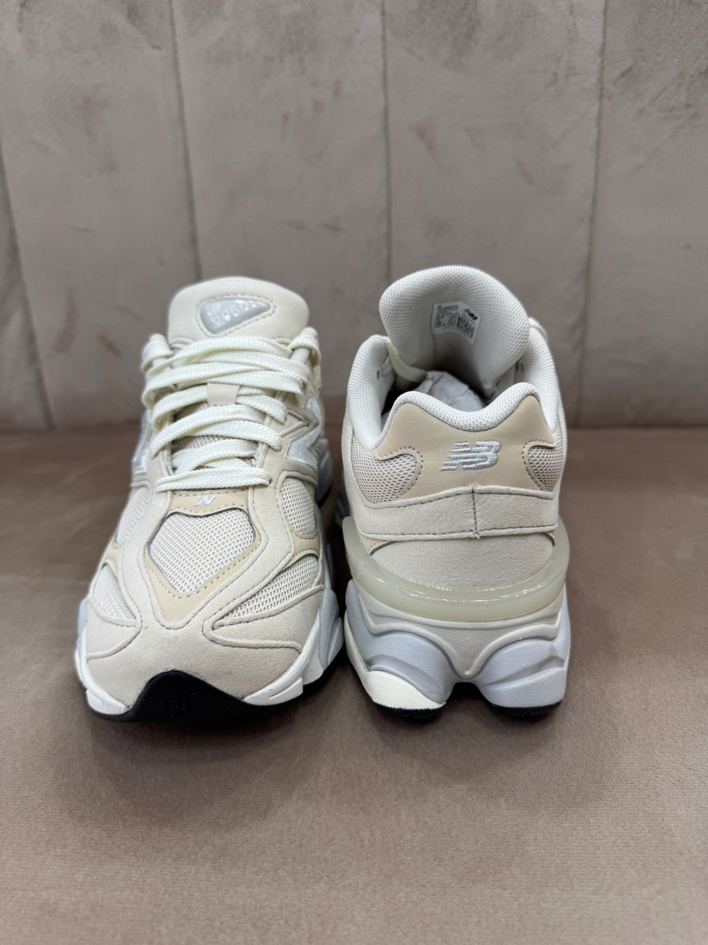 New Balance 9060 beige e grigia