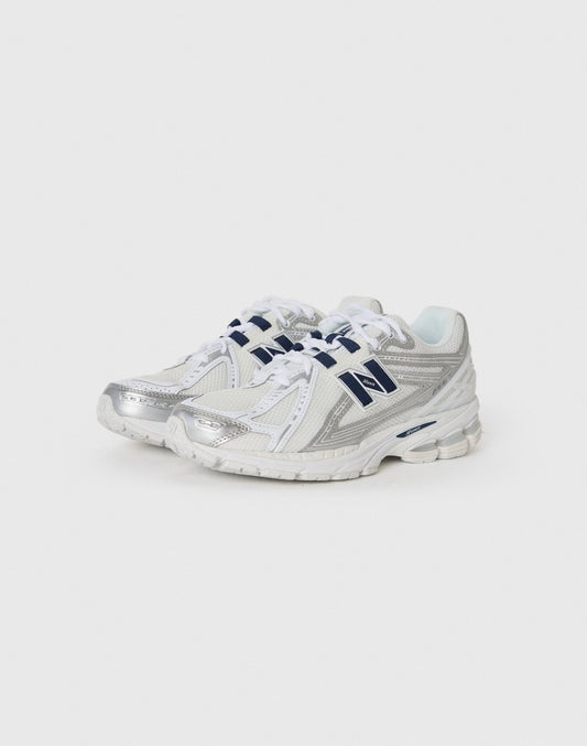 New Balance 1906 white blue