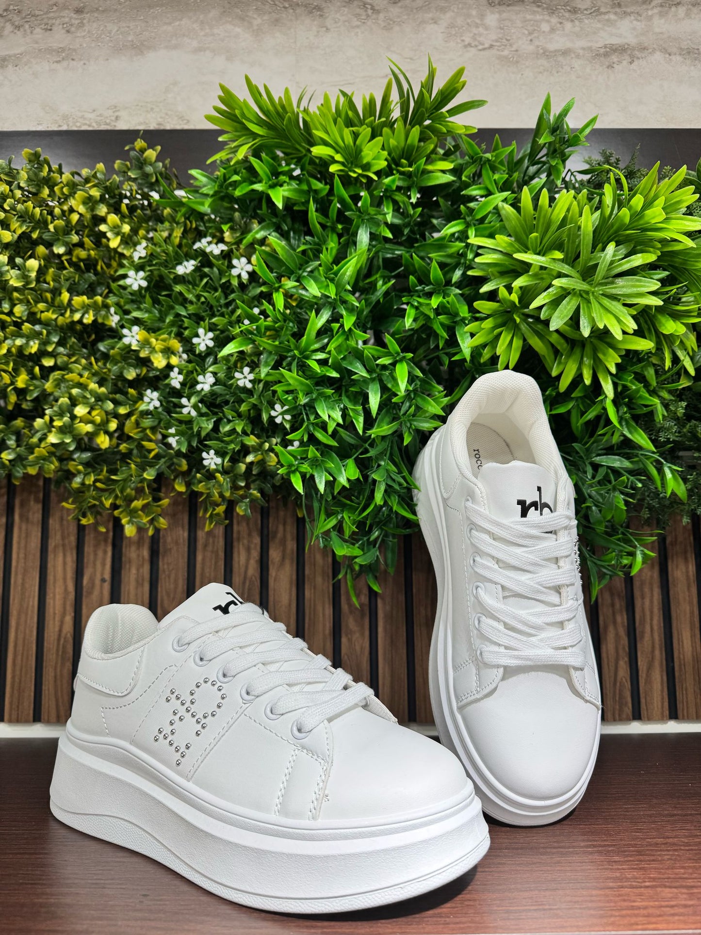 Rocco Barocco White
