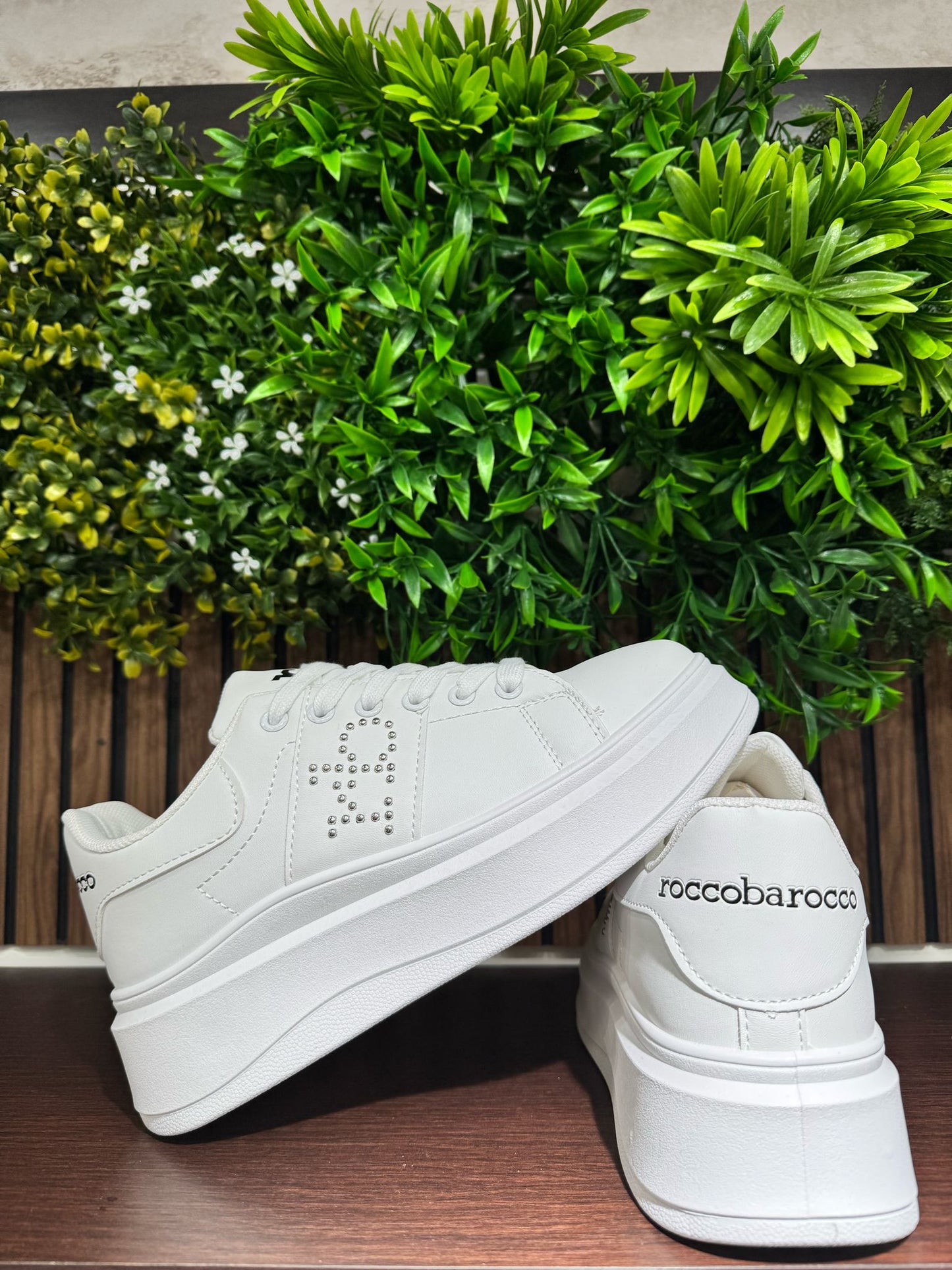 Rocco Barocco White