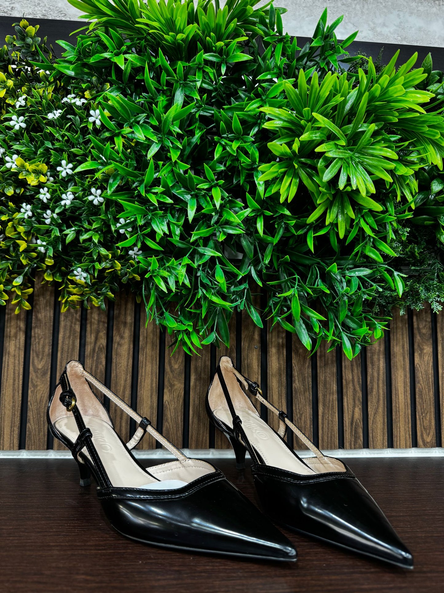 Pinko Black