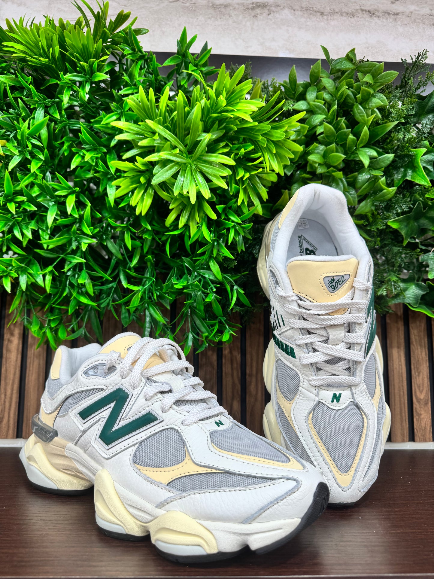 New Balance 9060 white/green