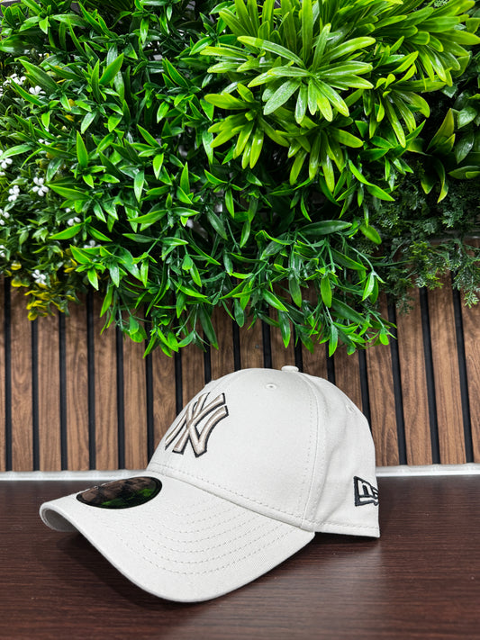 Cappello New Era panna