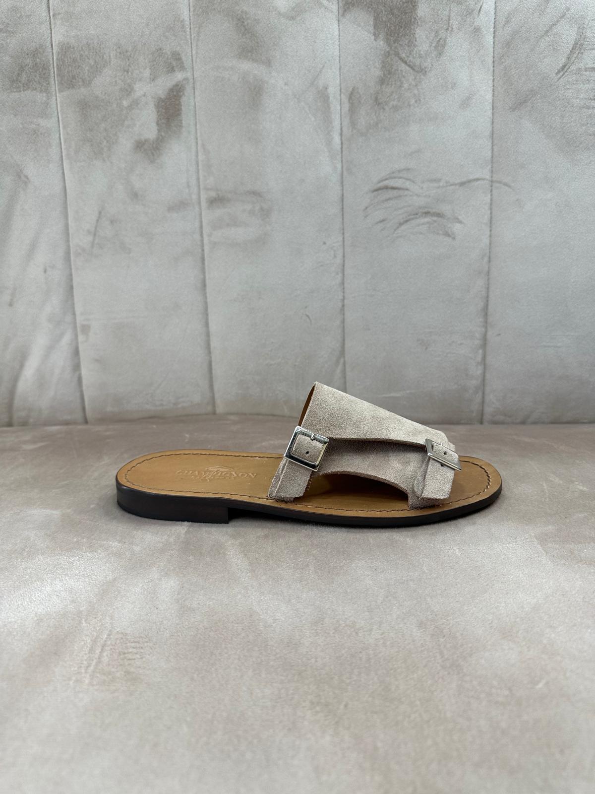 Ciabatta uomo con doppia fibbia beige