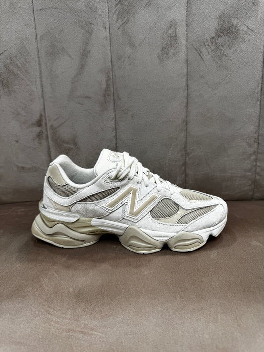 New Balance 9060 triple beige