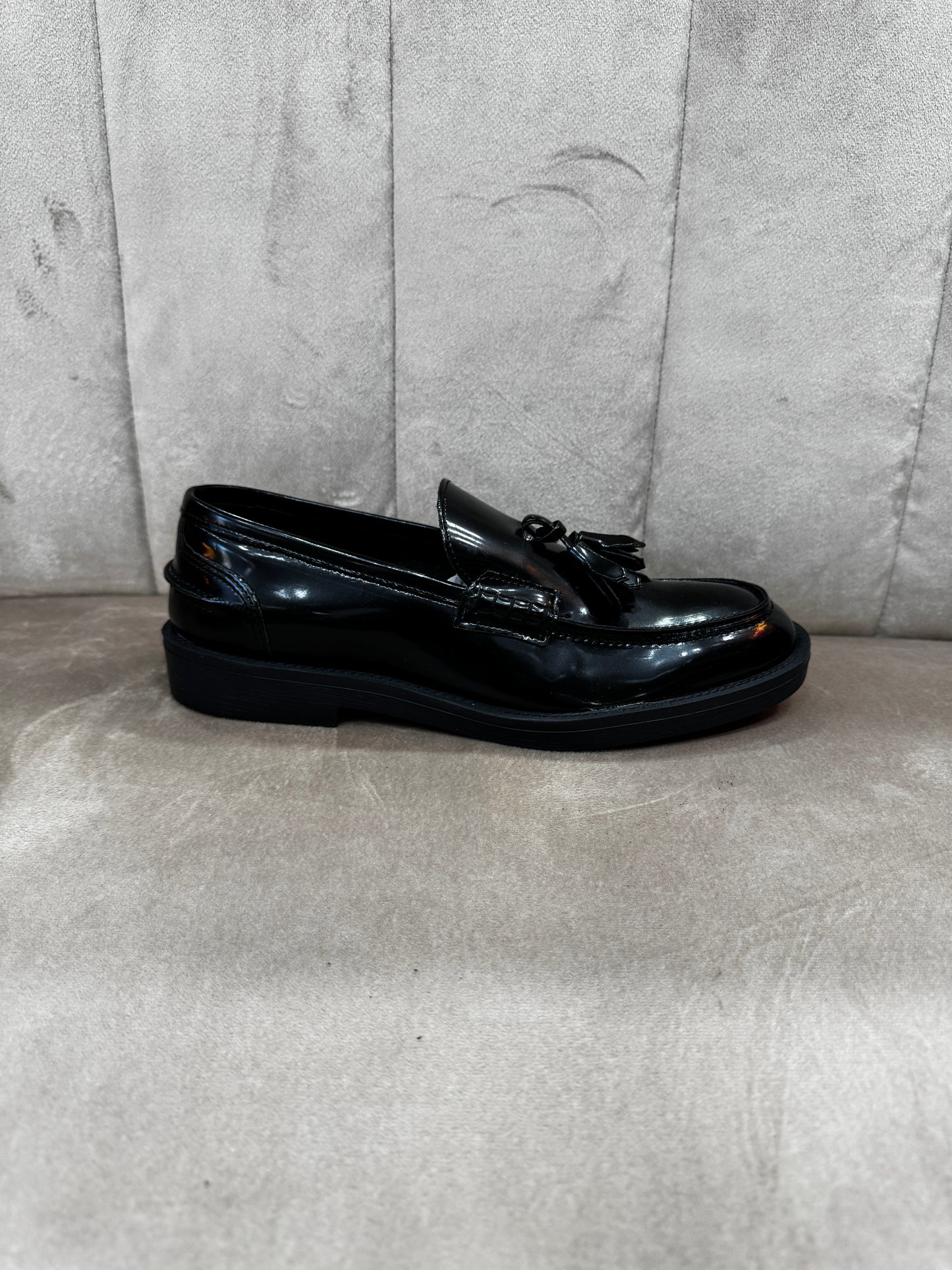 Mocassino com nappine nero lucido